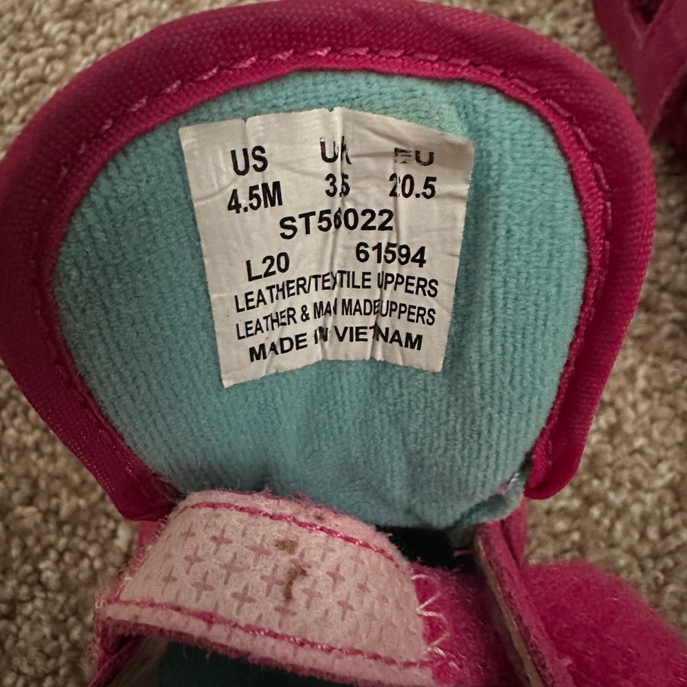 Saucony Toddler Pink and Blue Sneakers - Picture 6 of 6